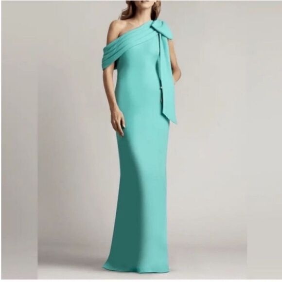NWT  Tadashi Shoji gown - Picture 1 of 10